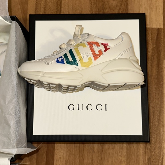 Gucci Kids Logo Sneakers Brand new in box size 24 - Picture 2 of 8